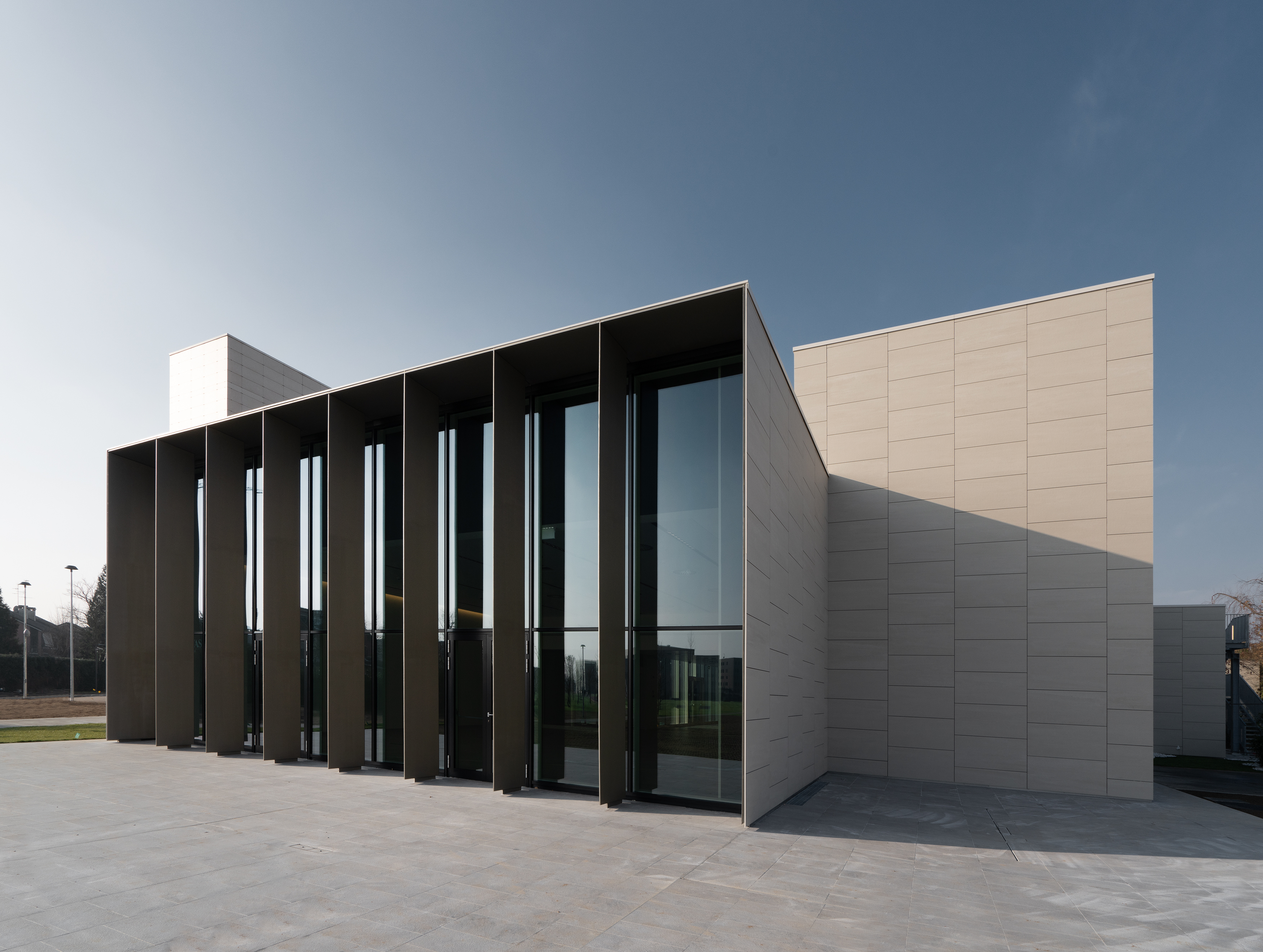 Keramische gevelbekleding