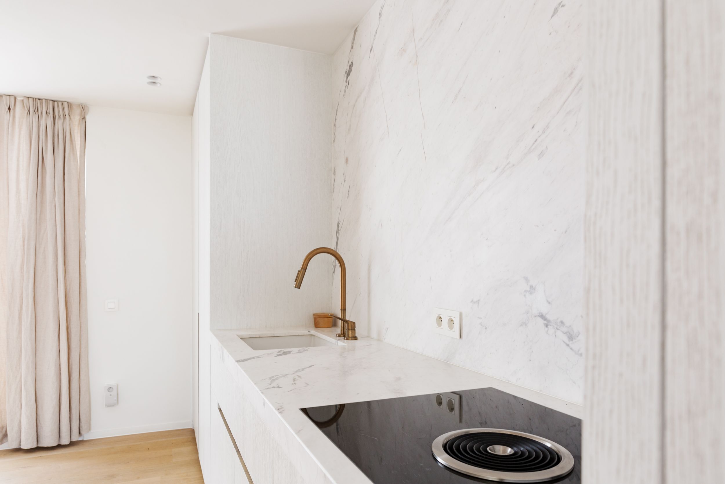 Natuursteen op maat in de keuken