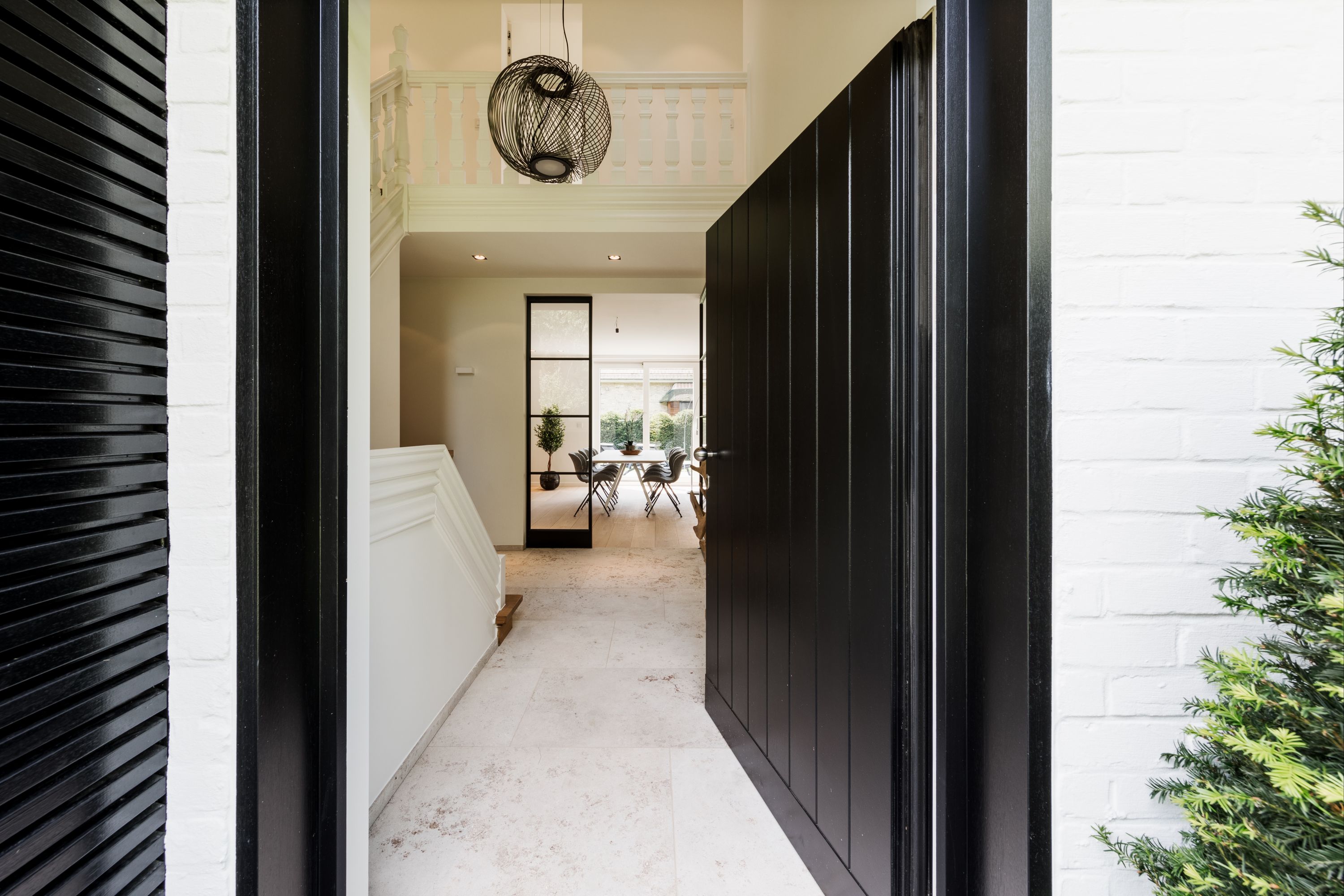 Achter de schermen !