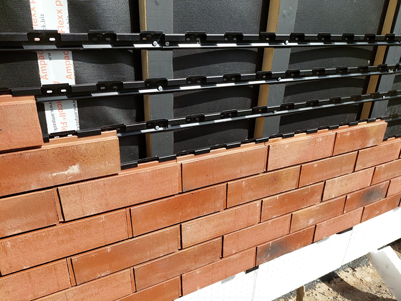 Steenstrips gevelbekleding