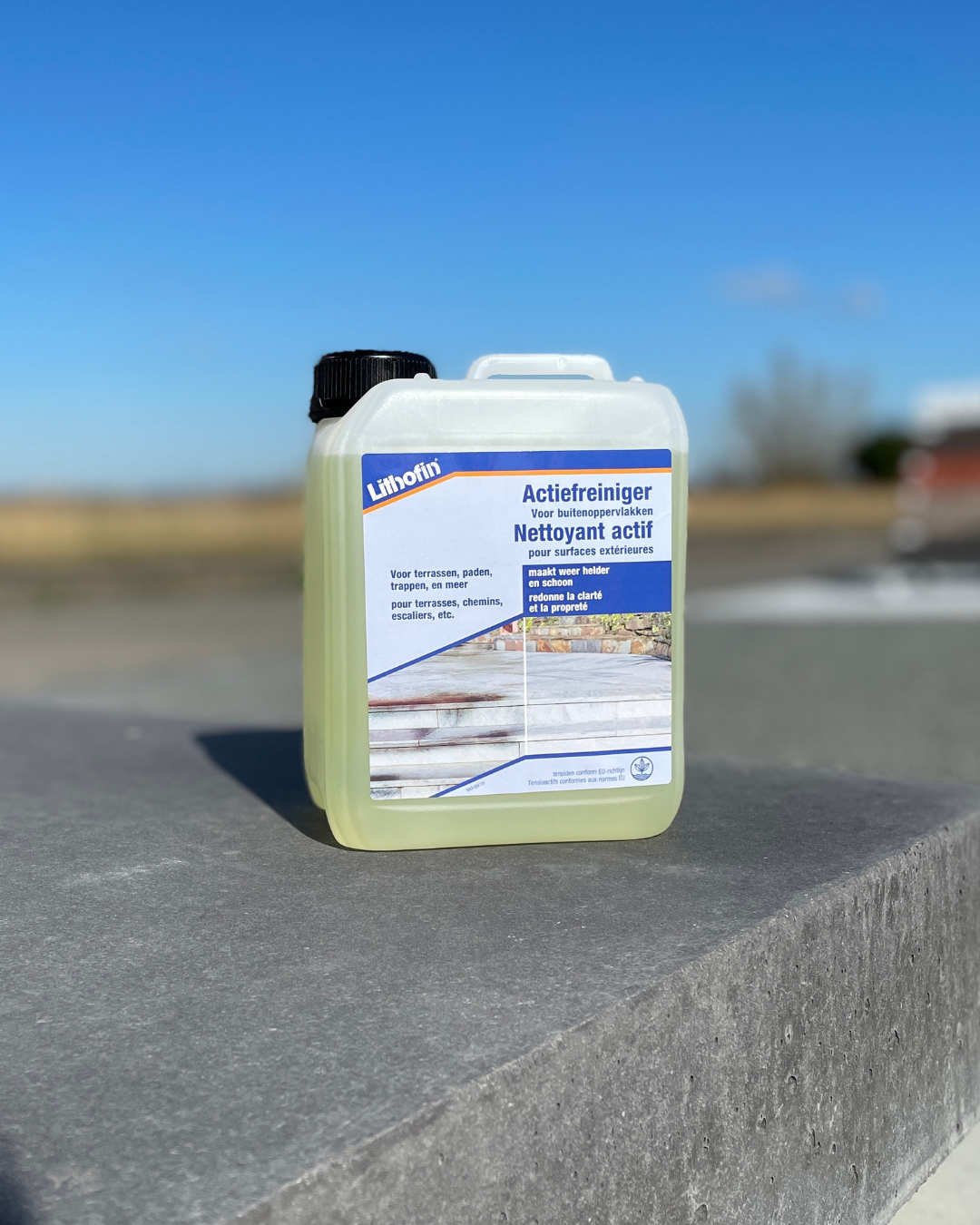 Lithofin Actiefreiniger - schoonmaak product voor terrassen in beton, natuursteen & Keramiek