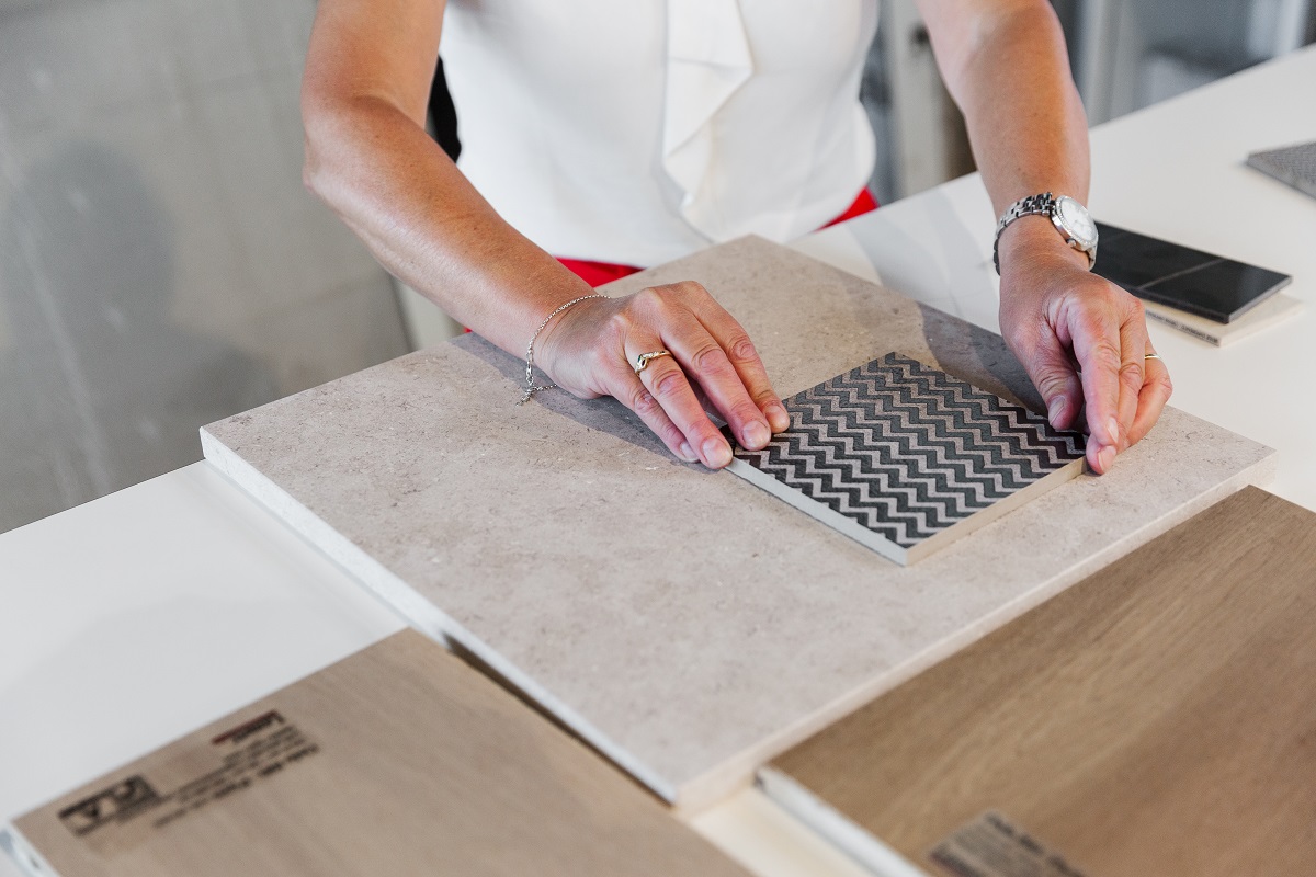 tegels moet je voelen