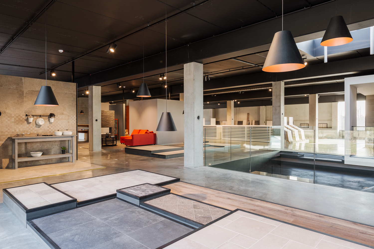 tegel toonzaal in Knokke